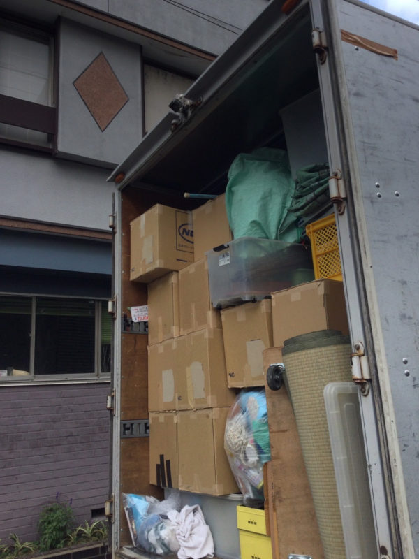 川越市　埼玉県　不用品回収　片づけ　アパート　2階　家電　家具